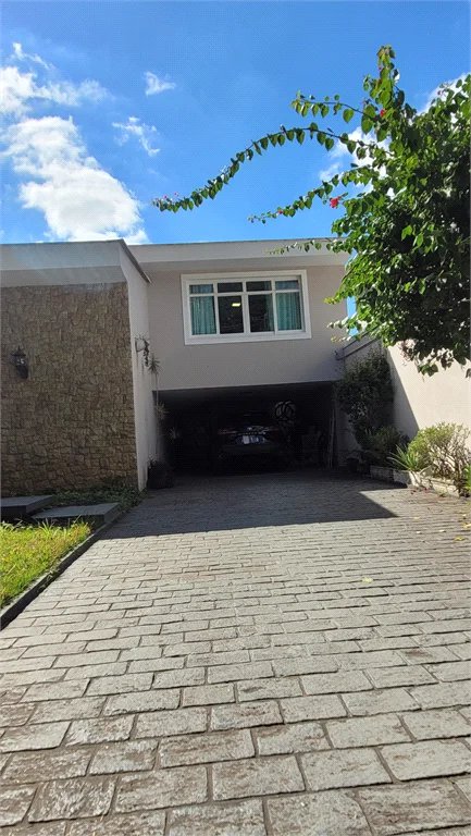 Sobrado à venda com 4 quartos, sendo 3 suítes, em Brooklin Paulista, São Paulo, SP