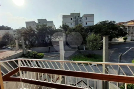 Casa à venda com 3 quartos, sendo 1 suíte, em Jardim Pinheiros, São Paulo, SP