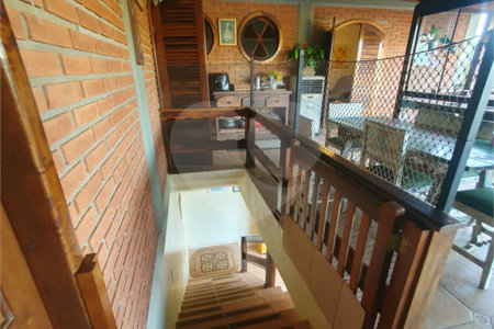 Casa à venda com 4 quartos, sendo 2 suítes,  no condomínio Vinhas da Vista Alegre - Lado Café, Vinhedo - SP