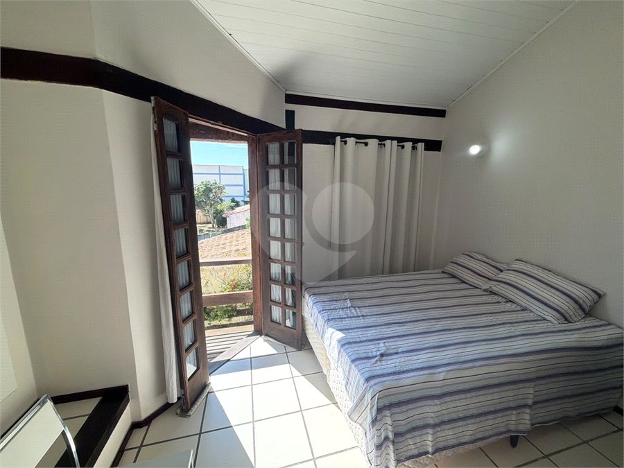 Casa em condomínio à venda com 2 quartos em Peró, Cabo Frio, RJ