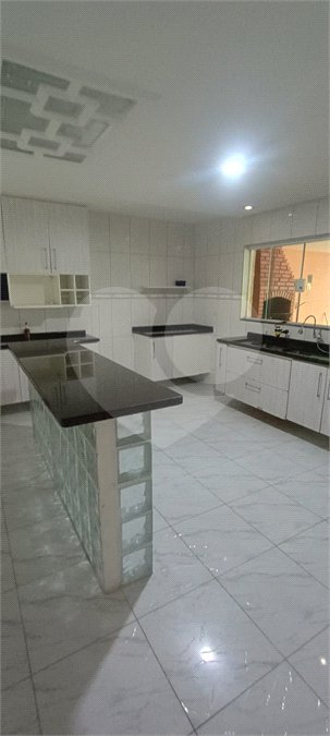 Casa para alugar com 4 quartos, sendo 2 suítes, em Jardim Las Vegas, Santo André, SP