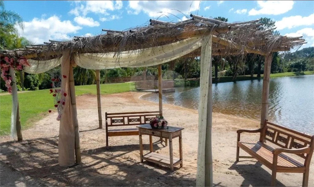 Casa à venda ou para alugar com 5 quartos, sendo 4 suítes,  no condomínio Equilibrium, Atibaia - SP