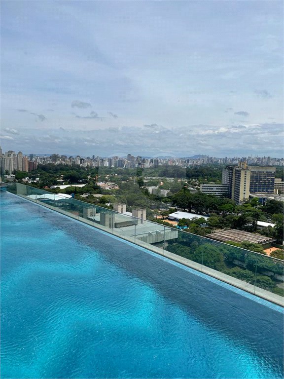 Apartamento à venda com 2 suítes em Indianópolis, São Paulo, SP