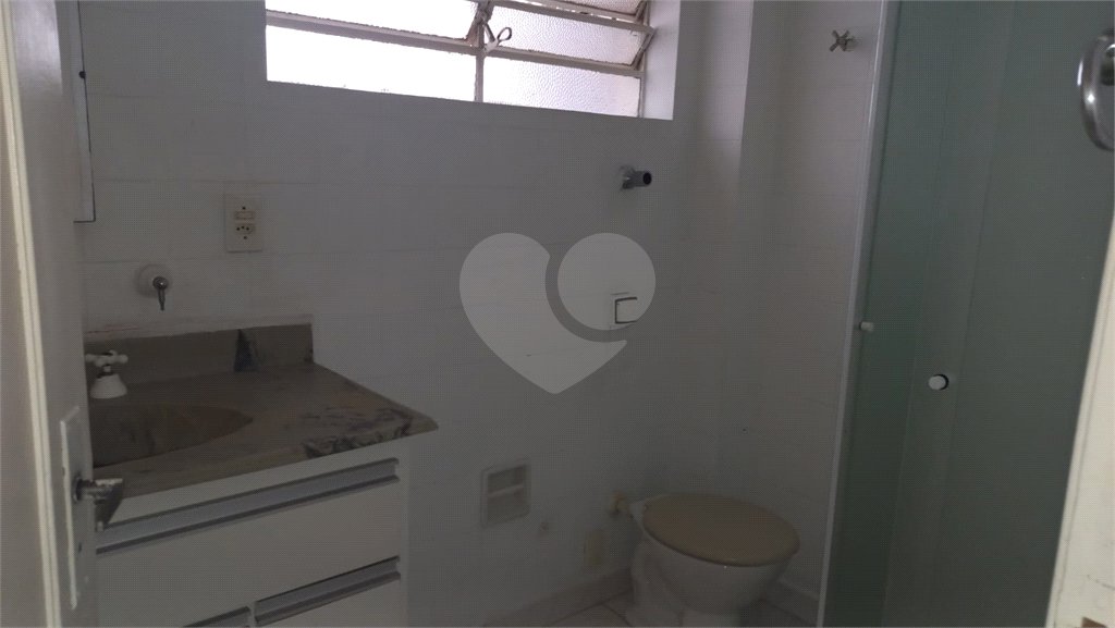 Sobrado à venda com 4 quartos, sendo 1 suíte, em Vila Mazzei, São Paulo, SP