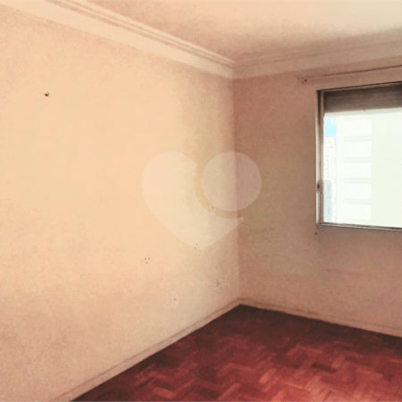 Apartamento à venda com 2 quartos em Cerqueira César, São Paulo, SP