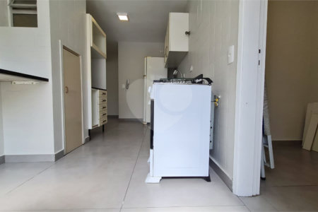 Apartamento para alugar com 2 quartos, sendo 1 suíte,  em Vila Andrade, São Paulo, SP