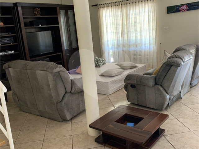 Casa à venda com 5 quartos, sendo 2 suítes,  no condomínio Capela do Barreiro, Itatiba - SP
