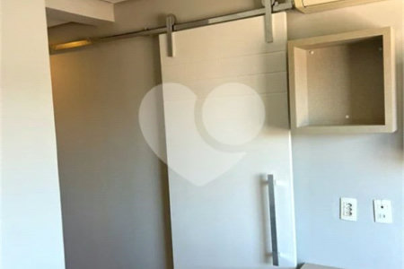 Apartamento à venda com 2 suítes em Vila Lúcia Elvira, São Paulo, SP