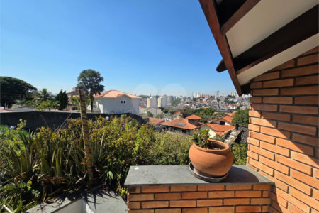 Casa à venda com 4 quartos, sendo 2 suítes, em Cidade São Francisco, São Paulo, SP