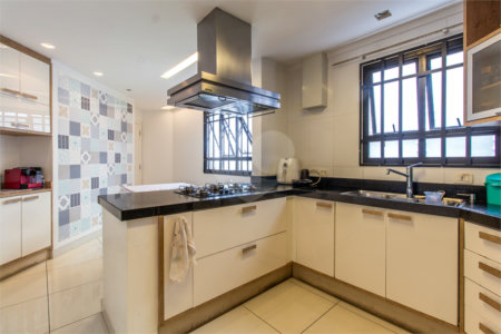 Apartamento à venda com 4 quartos, sendo 2 suítes,  em Vila Mariana, São Paulo, SP