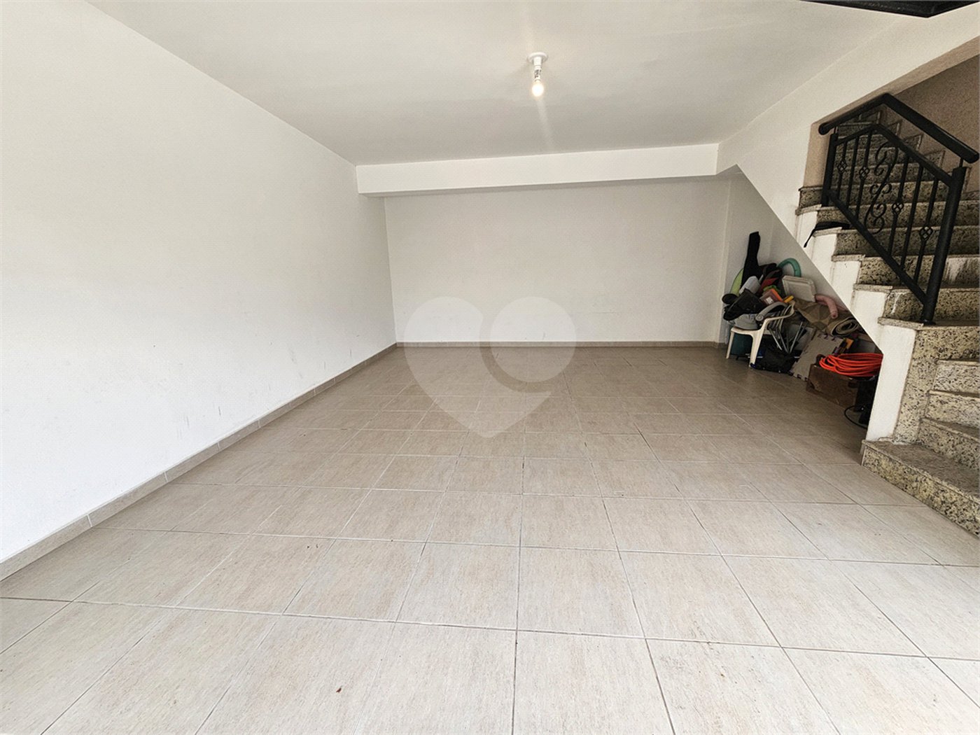 Sobrado à venda com 3 quartos, sendo 1 suíte,  em Vila Nivi, São Paulo, SP