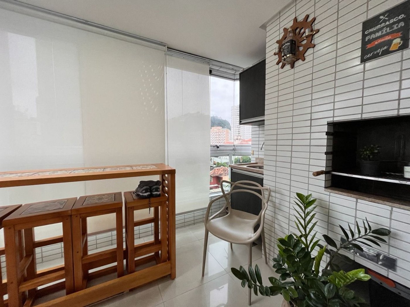 Apartamento com 3 dormitórios à venda, 94 m² por R$ 1.100.000,00 - Pompéia - Santos/SP