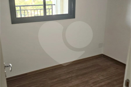 Apartamento à venda com 2 quartos, sendo 1 suíte, em Vila Firmiano Pinto, São Paulo, SP