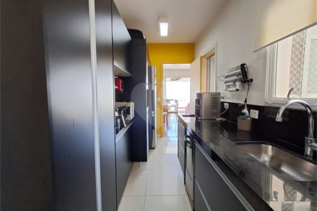 Apartamento à venda com 3 quartos, sendo 1 suíte, em Água Branca, São Paulo, SP