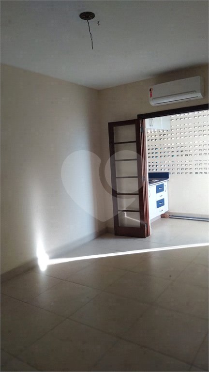 Casa à venda com 3 quartos em Vila Jaguara, São Paulo, SP