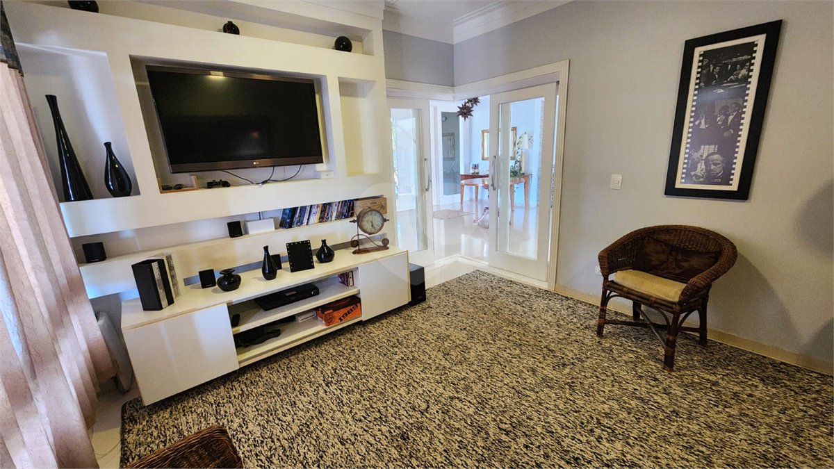 Casa à venda ou para alugar com 5 suítes no condomínio Residencial Jardim Primavera, Louveira - SP