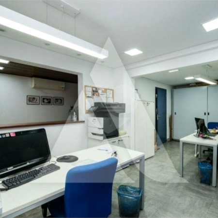 Casa à venda com 3 quartos, sendo 1 suíte, em Indianópolis, São Paulo, SP