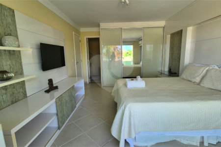 Casa à venda com 6 quartos, sendo 4 suítes, em Ferradura, Armação dos Búzios, RJ