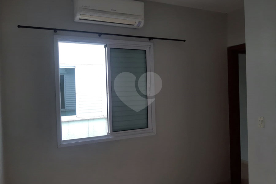 Sobrado à venda com 3 quartos, sendo 2 suítes, em Vila Gustavo, São Paulo, SP