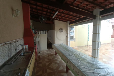 Casa à venda com 4 quartos, sendo 3 suítes,  no Centro, Itapetininga, SP