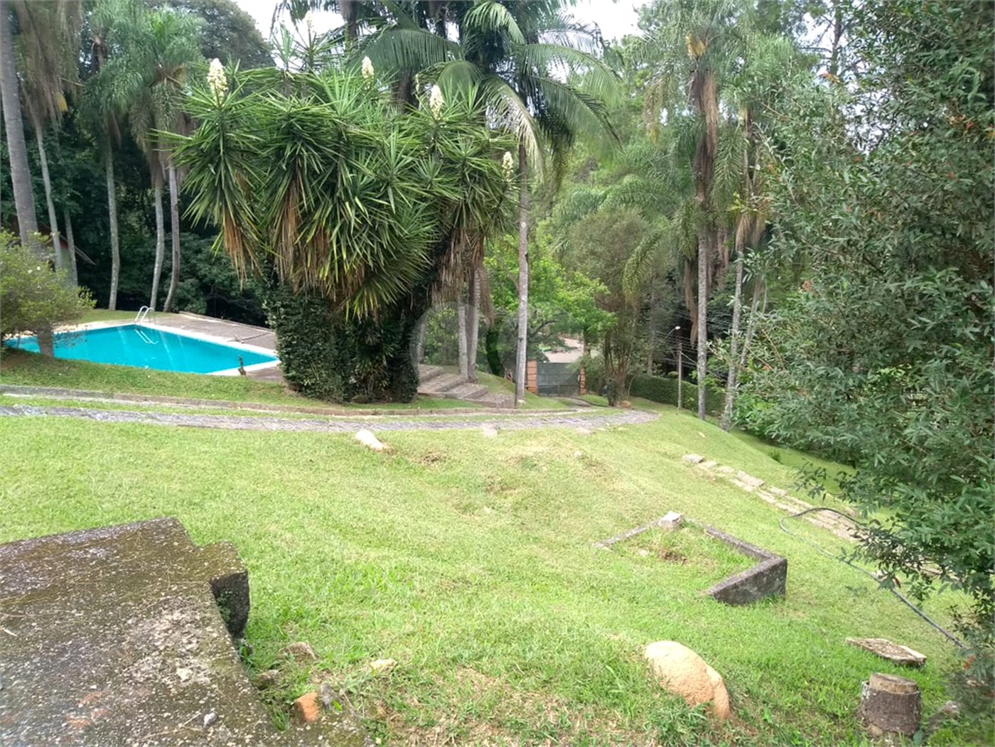 Casa à venda com 3 quartos, sendo 1 suíte, no condomínio Cinco Lagos, Mairiporã - SP