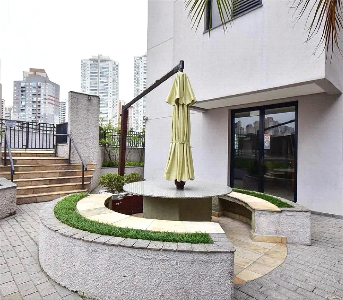 Apartamento à venda com 3 quartos, sendo 1 suíte, em Vila Andrade, São Paulo, SP
