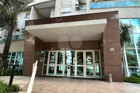 Duplex à venda com 2 quartos em Moema, São Paulo, SP