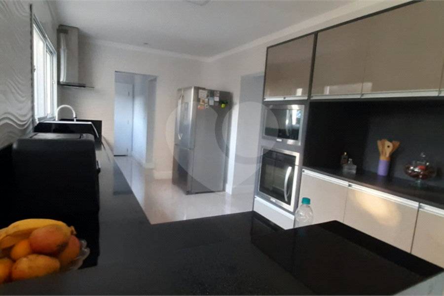 Casa à venda com 4 suítes no condomínio Suíça da Cantareira, Mairiporã - SP