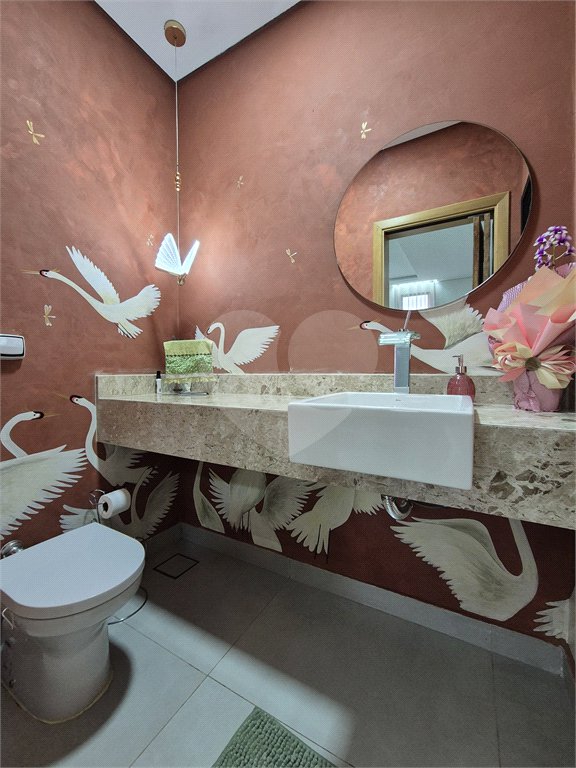Casa à venda com 4 quartos, sendo 3 suítes, no condomínio Vilaggio Araçoiaba, Araçoiaba da Serra - SP
