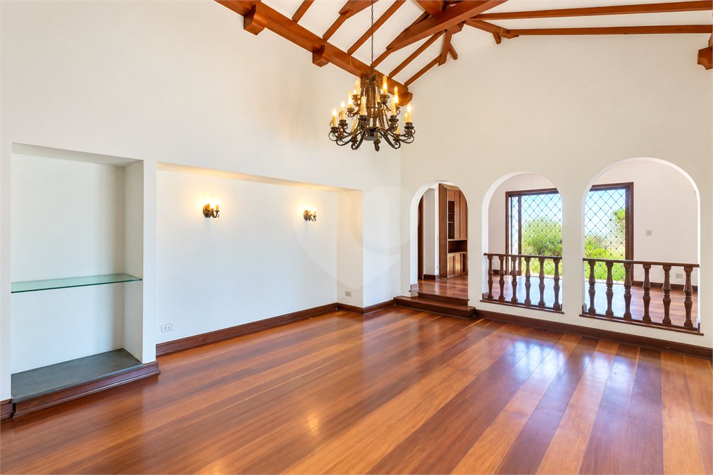 Casa Térrea à venda com 4 quartos, sendo 2 suítes, em Alto da Boa Vista, São Paulo, SP