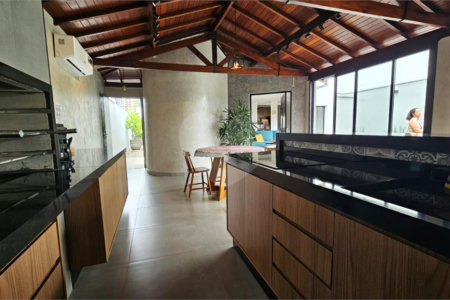 Casa à venda ou para alugar com 1 suíte em Residencial Cambuy, Araraquara, SP