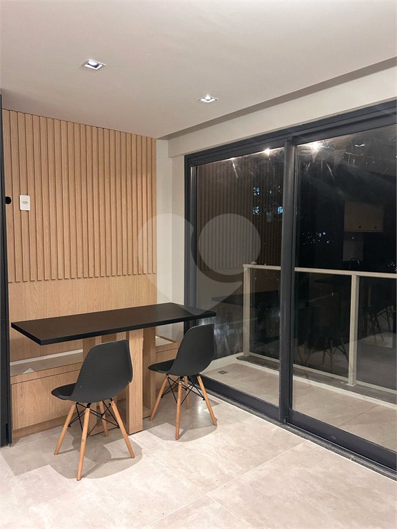 Apartamento à venda ou para alugar com 1 suíte em Pinheiros, São Paulo, SP