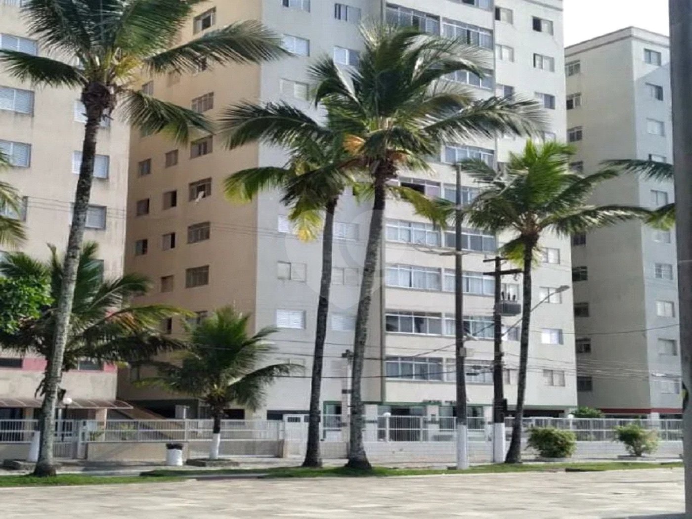 Apartamento à venda com 2 quartos em Caiçara, Praia Grande, SP