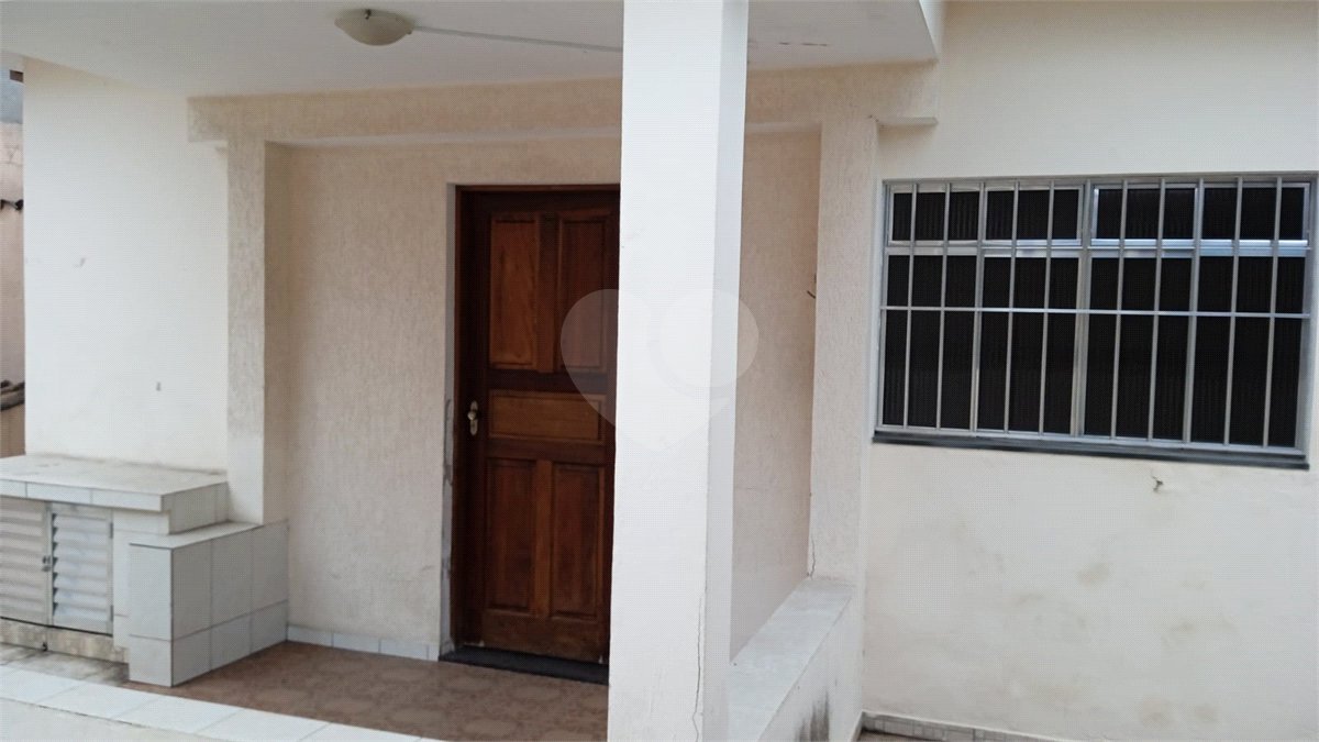 Casa à venda com 4 quartos em Parque Maria Helena, Suzano, SP