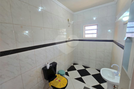 Casa à venda com 5 quartos, sendo 1 suíte,  em Vila Santana, Itapetininga, SP