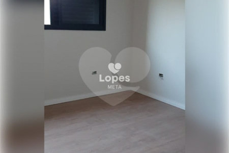 Casa à venda com 3 quartos, sendo 1 suíte, no condomínio Residencial Malibu, Caçapava - SP