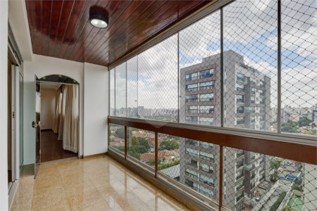 Apartamento à venda com 4 suítes em Campo Belo, São Paulo, SP