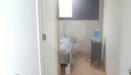 Apartamento à venda com 2 quartos, sendo 1 suíte,  em Tatuapé, São Paulo, SP