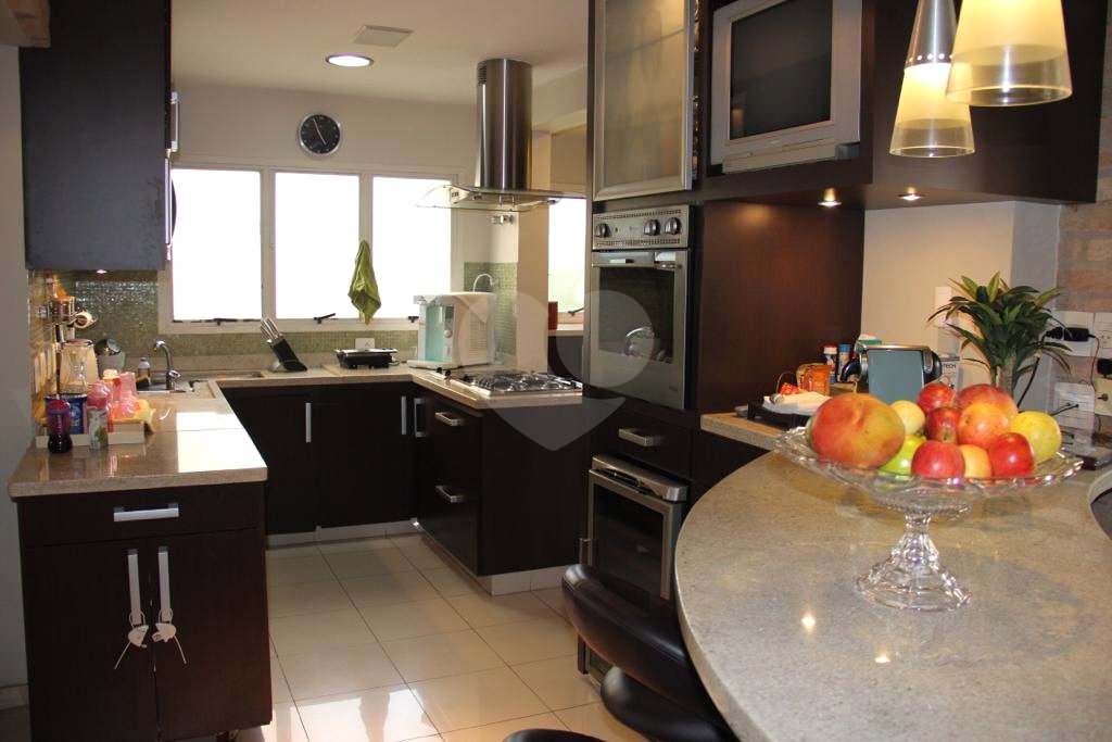 Apartamento à venda com 4 suítes em Vila Suzana, São Paulo, SP