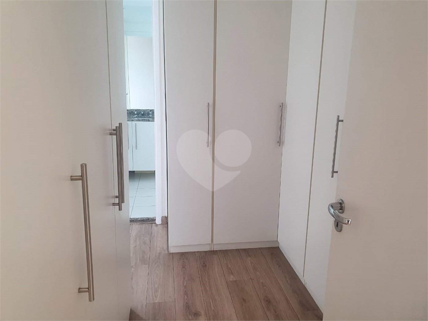 Apartamento à venda com 3 quartos, sendo 1 suíte, em Granja Julieta, São Paulo, SP