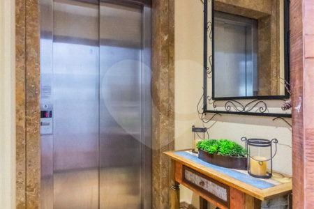 Apartamento à venda com 3 suítes em Vila Cordeiro, São Paulo, SP