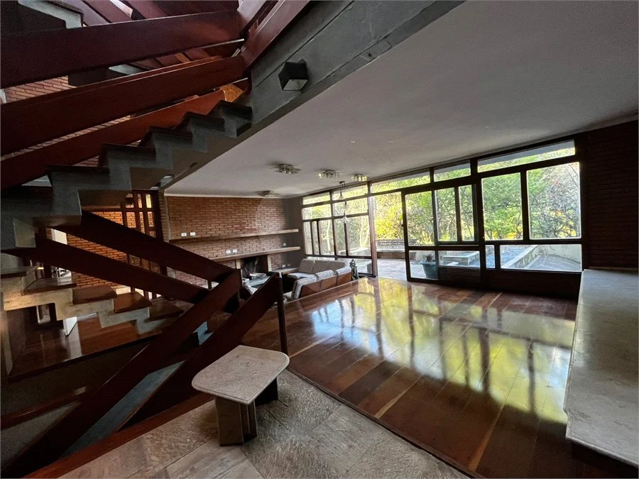 Sobrado à venda com 3 quartos, sendo 1 suíte, em Rolinópolis, São Paulo, SP