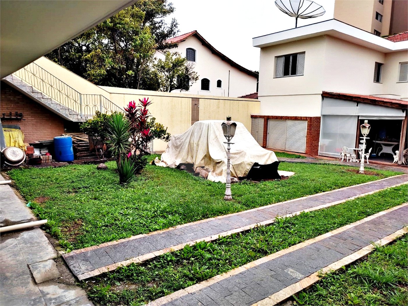 Sobrado à venda com 5 quartos, sendo 2 suítes, em Vila Nova Cachoeirinha, São Paulo, SP