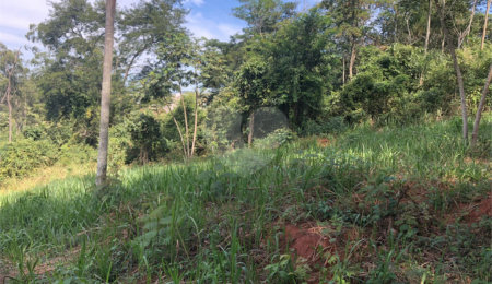 Terreno à venda no Centro, Bom Jesus dos Perdões, SP