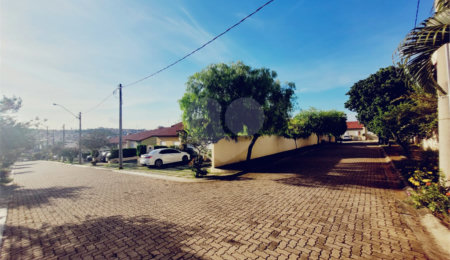 Casa à venda com 2 quartos, sendo 1 suíte,  no condomínio Villa das Palmeiras, Indaiatuba - SP