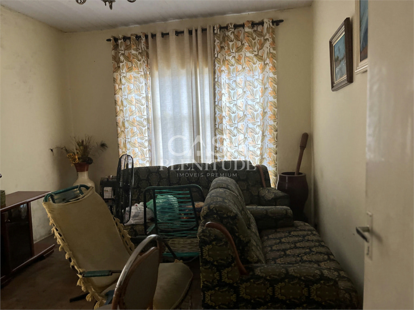 Casa Térrea à venda com 4 quartos, sendo 1 suíte,  em Vossoroca, Votorantim, SP