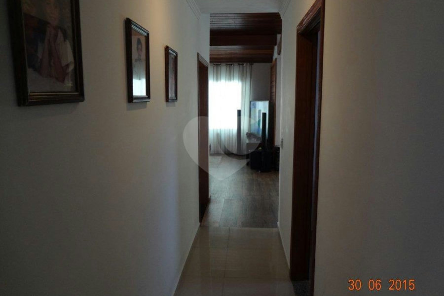 Casa Térrea à venda com 3 quartos, sendo 1 suíte, em Vila Irmãos Arnoni, São Paulo, SP