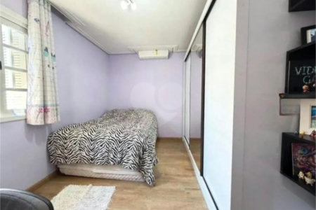 Sobrado à venda com 3 quartos, sendo 1 suíte,  em Brooklin Paulista, São Paulo, SP