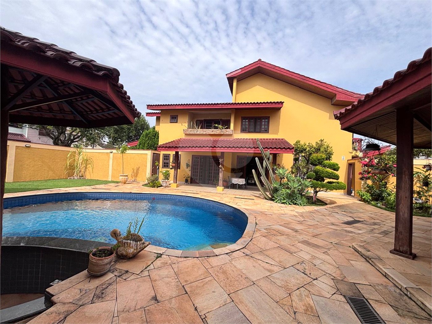 Casa à venda com 4 quartos, sendo 2 suítes,  no condomínio Granja Olga Ii, Sorocaba - SP