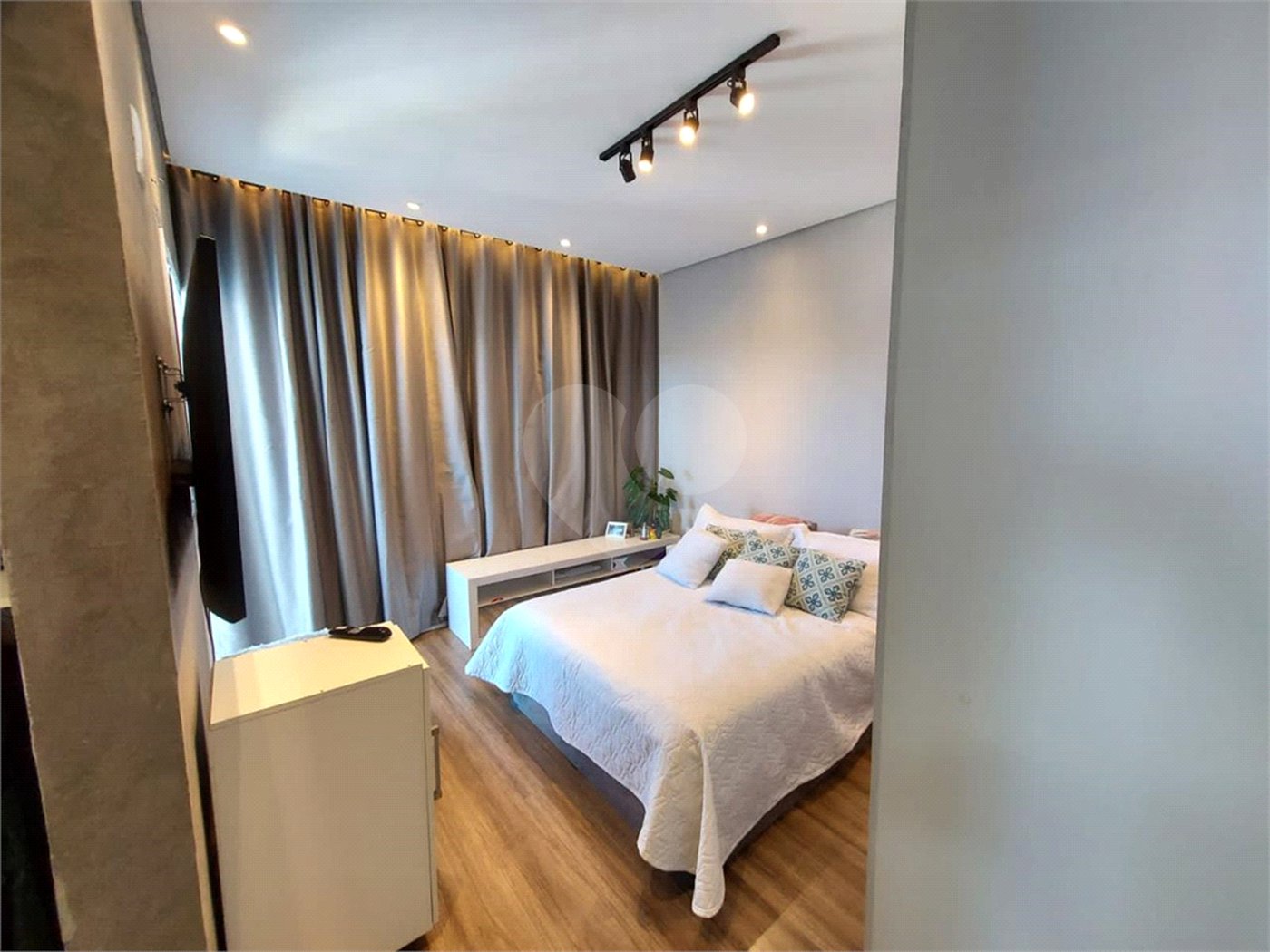 Casa à venda com 3 quartos, sendo 1 suíte,  em Villa Di Cesar, Mogi das Cruzes, SP